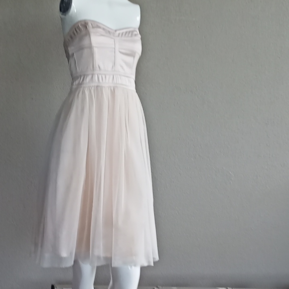 Forever New Dresses & Skirts - Forever New strapless dress size 8